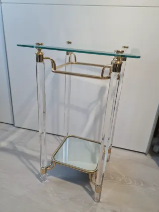 Mesita cristal y metal dorado