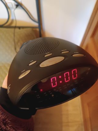 Radio Reloj Despertador Digital Negro
