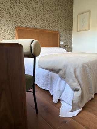 Plaid /cubrecama de lino natural de alta calidad.