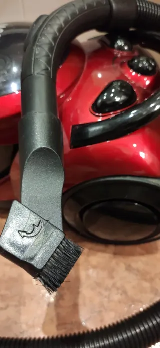 Aspirador SelecLine 1800W Ciclónico Sin Bolsa