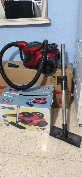 Aspirador SelecLine 1800W Ciclónico Sin Bolsa