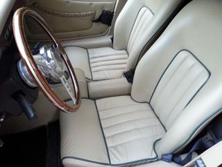 Alquiler coche clásico MORGAN