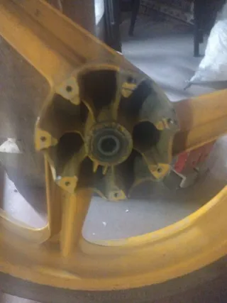 Rueda Llanta Delantera Rieju RS2 Matrix