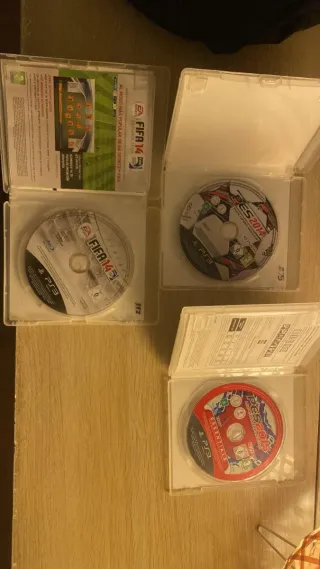 Lote 3 Juegos PS3: FIFA 14, PES 2014, PES 2015
