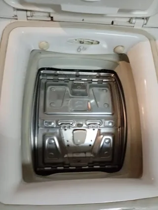 LAVADORA OTSEIN HOOVER de 6 kg y 1000 rpm Clase A+