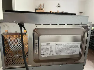 Microondas Teka ( le falta una luz led)