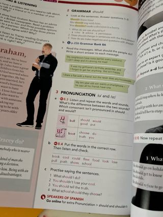 English File A2/b1 Student's Book And Workbook ...