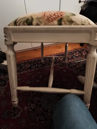 Banco largo tapizado floral