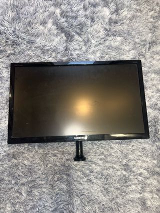 Monitor Samsung (falta el cable de alimentación)