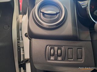 RENAULT CLIO LIMITED ENERGY TCE 75 CV