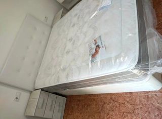 Canapé abatible madera y plástico