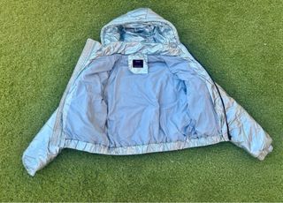 Abrigo plumífero plateado niña Bershka T.XS
