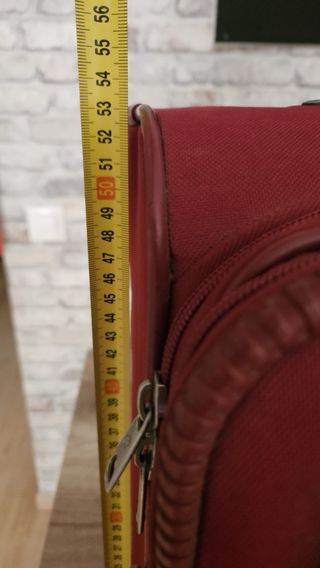 Maleta de cabina American Tourister roja