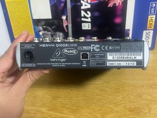 Mezclador Behringer XENYX Q1002USB de Segunda mano por 75 EUR en