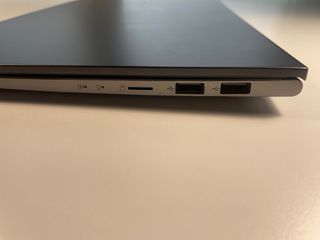 Portátil Asus Vivobook  14”/16 GB RAM/ 512 SSD/i7