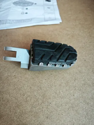 Estriberas SW-Motech para Ducati