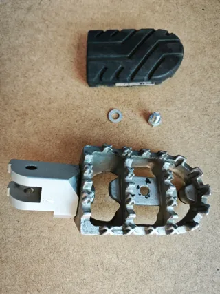 Estriberas SW-Motech para Ducati