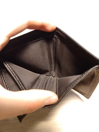 Cartera de cuero clásica negra