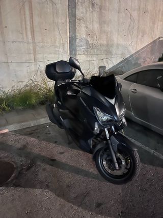 Yamaha Xmax 400