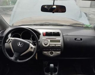 Honda 82198 bandeja trasera jazz 1.4 g 2002-2008