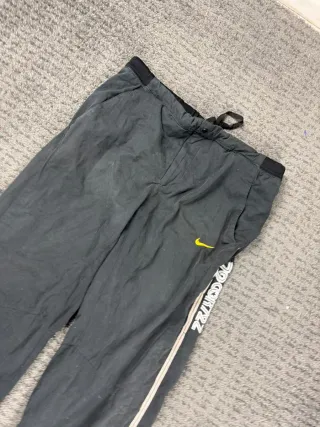 ¡¡OFERTA!! Talla L Pantalón Nike Cortez72 Vintage