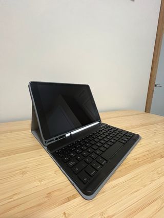 iPad 8ª Gen + Teclado + Apple Pencil