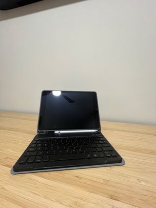 iPad 8ª Gen + Teclado + Apple Pencil