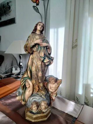 Figura Inmaculada Concepción, Olot.