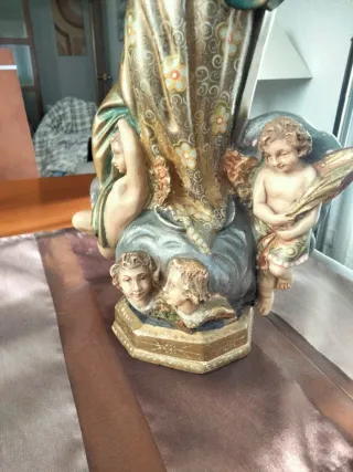 Figura Inmaculada Concepción, Olot.