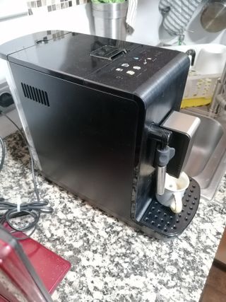 Cafetera 600€ UFESA