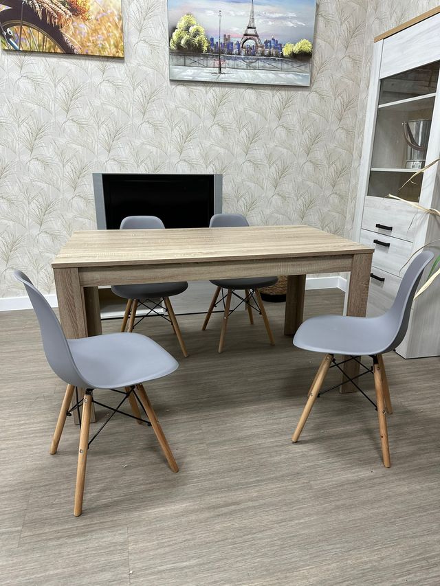 Mesa comedor con 4 sillas
