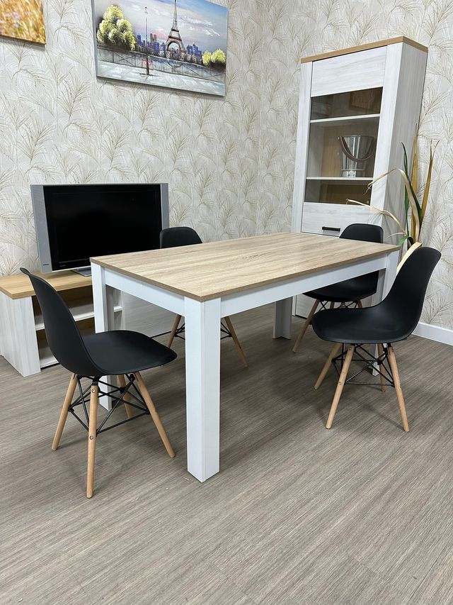 Mesa comedor con 4 sillas