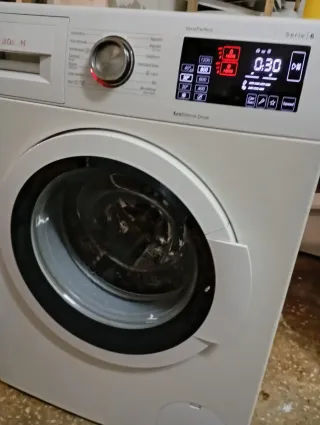 Vendo LAVADORA BOSCH de 8 kilos y 1200 rpm Clase A