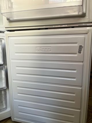 Nevera casi nueva con garantía