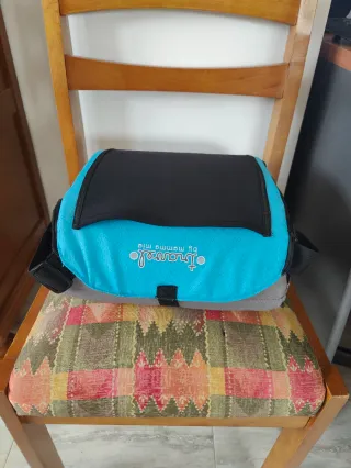 Silla de coche y alzador bebé