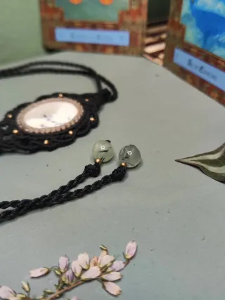 Collar Macramé Ágata Dendrítica y prhenita