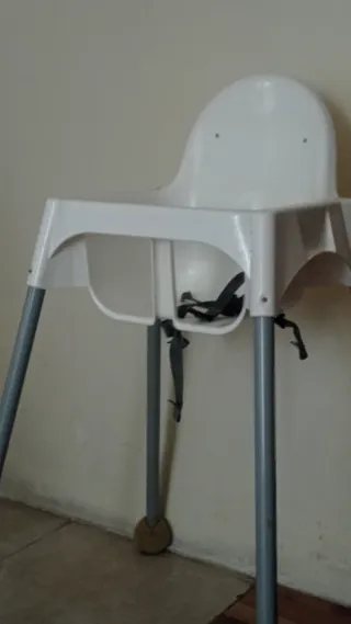 Trona infantil blanca