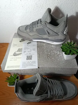 Zapatillas Jordan Grises