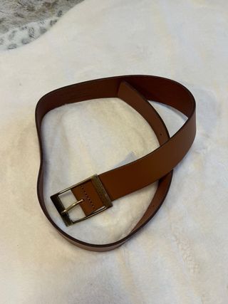 Cinturón de hombre marrón de piel