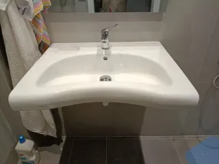 Lavabo Roca Meridian Suspendido 70x57cm