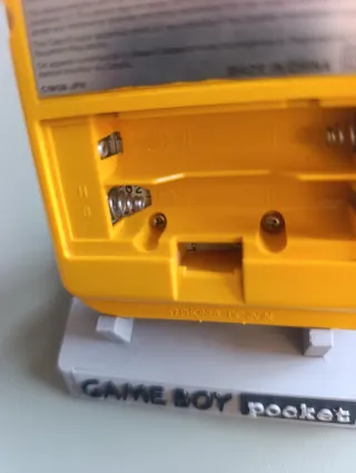 Game Boy Pocket con pantalla IPS