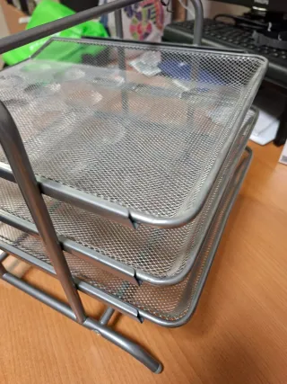 Bandeja de escritorio metálica plateada IKEA