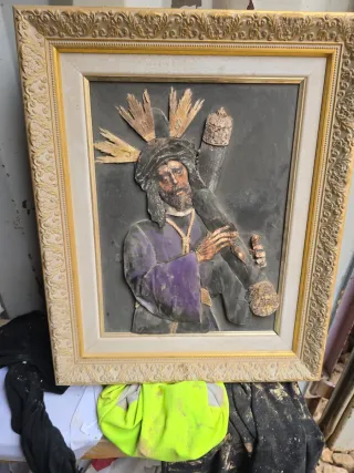 Cuadro Cristo con marco dorado