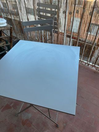 Mesa plegable balcón y 4 sillas