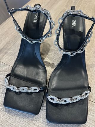 Sandalias Zara Talla 41 con pedrería