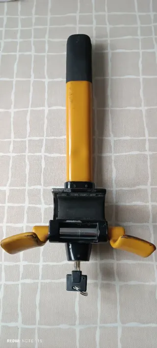 Antirrobo volante con llave