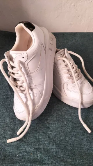 Tenis Guess blancos mujer
