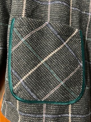 Chaqueta cuadros botones terciopelo