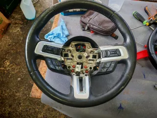 Volante Ford mustang 2020