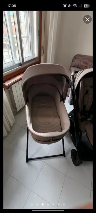 Inglesina Aptica completo + Base Isofix giratoria